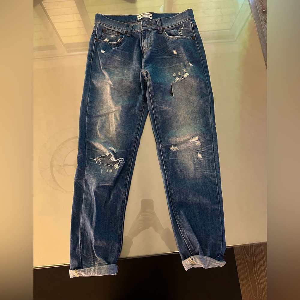 One X OneTeaspoon, crop legs with purposeful holes, size 26